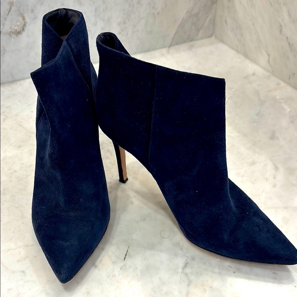 Gianvito Rossi Navy Blue Suede Ankle Boots